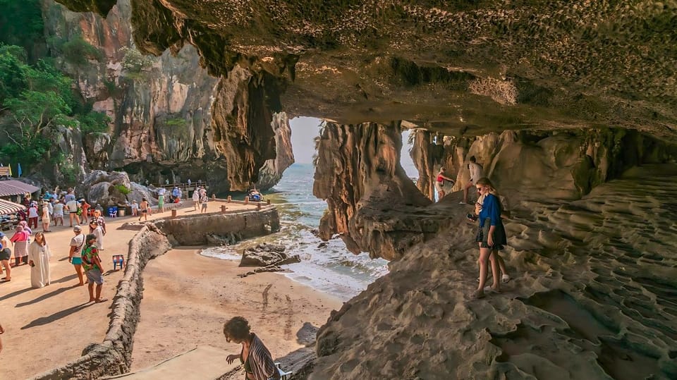 James Bond Islands & Hong Island Krabi Speedboat Tour /B/